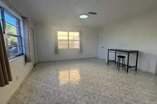 452 W Royal Palm Rd, Boca Raton, FL 33432 - Photo 9