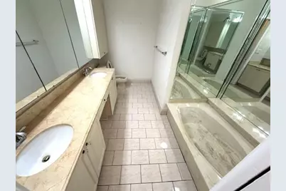 19816 Bobolink Drive, Hialeah, FL 33015 - Photo 25