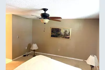 19816 Bobolink Drive, Hialeah, FL 33015 - Photo 15