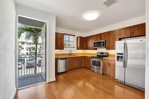 370 SW 14th Ave, Fort Lauderdale, FL 33312 - Photo 7