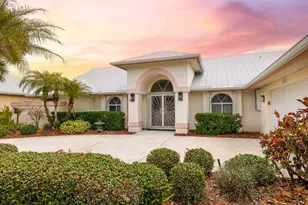 2303 SW Danforth Cir, Palm City, FL 34990 - Photo 5