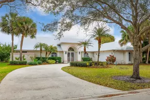 2303 SW Danforth Cir, Palm City, FL 34990 - Photo 3