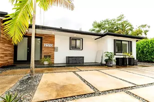 2510 NE 207th Terrace, Miami, FL 33180 - Photo 3