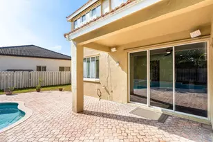 1325 Camellia Cir, Weston, FL 33326 - Photo 41