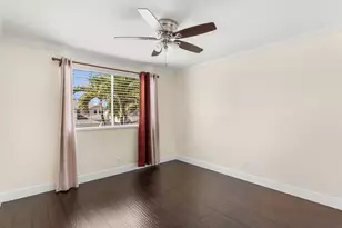 1325 Camellia Cir, Weston, FL 33326 - Photo 31