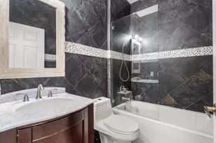 1325 Camellia Cir, Weston, FL 33326 - Photo 17