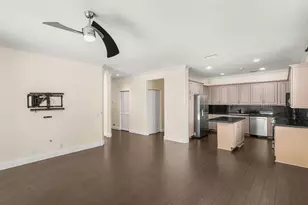 1325 Camellia Cir, Weston, FL 33326 - Photo 11