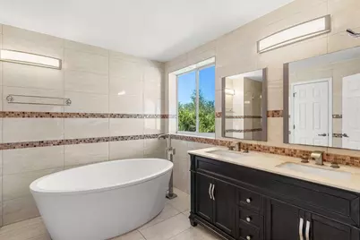 1325 Camellia Circle, Weston, FL 33326 - Photo 23