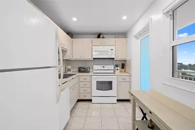 201 N Ocean Boulevard #611, Pompano Beach, FL 33062 - Photo 21