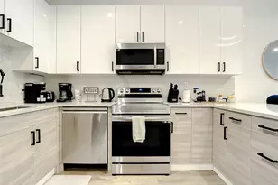 2100 NE 45th St, Fort Lauderdale, FL 33308 - Photo 11