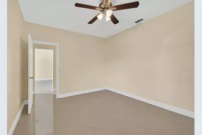 5423 Garden Avenue #1, West Palm Beach, FL 33405 - Photo 9