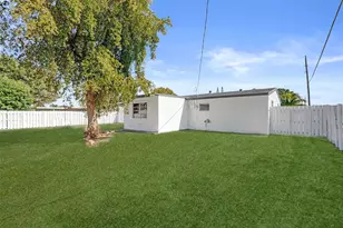 1437 SW 1st Ave, Deerfield Beach, FL 33441 - Photo 27