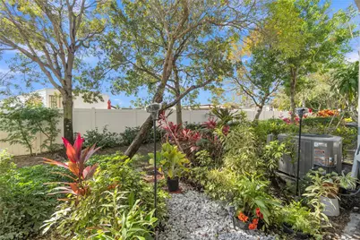 326 NE 47th Place, Pompano Beach, FL 33064 - Photo 35