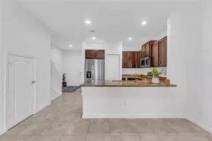 326 NE 47th Pl, Pompano Beach, FL 33064 - Photo 11