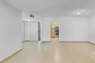 3413 Cocoplum Cir, Margate, FL 33063 - Photo 11