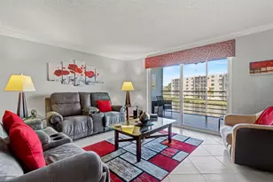 301 SE 3rd St, Dania Beach, FL 33004 - Photo 13