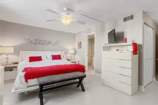 301 SE 3rd St, Dania Beach, FL 33004 - Photo 25