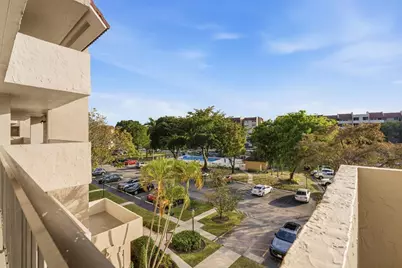 7080 Environ Boulevard #423, Lauderhill, FL 33319 - Photo 29