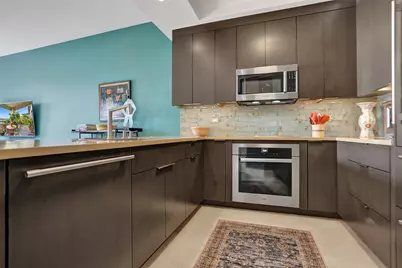 2631 NE 14th Avenue #404, Oakland Park, FL 33334 - Photo 11