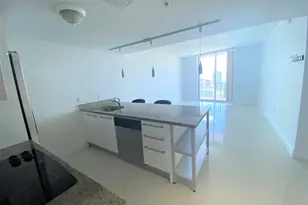 185 SW 7th St, Miami, FL 33130 - Photo 3