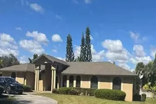 8241 SW 183rd St, Palmetto Bay, FL 33157 - Photo 1