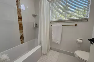 16206 Glenmoor Dr, West Palm Beach, FL 33409 - Photo 11