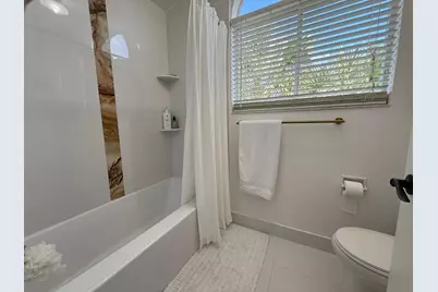 16206 Glenmoor Drive #206, West Palm Beach, FL 33409 - Photo 9