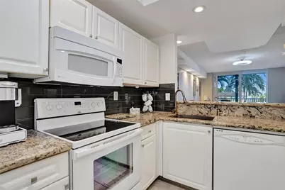 1391 S Ocean Boulevard #309, Pompano Beach, FL 33062 - Photo 1