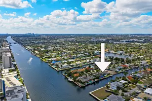 2821 NE 9th Ct, Pompano Beach, FL 33062 - Photo 35