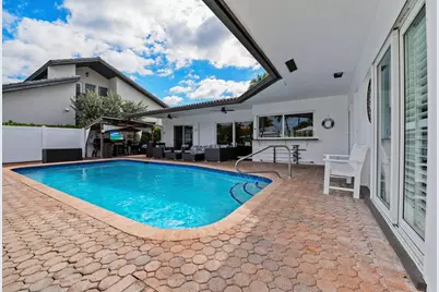 2821 NE 9th Court, Pompano Beach, FL 33062 - Photo 25