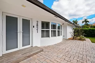 2821 NE 9th Ct, Pompano Beach, FL 33062 - Photo 5