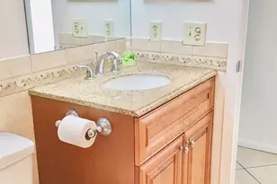 2035 Exeter B, Boca Raton, FL 33434 - Photo 17