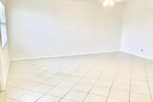 2035 Exeter B, Boca Raton, FL 33434 - Photo 9