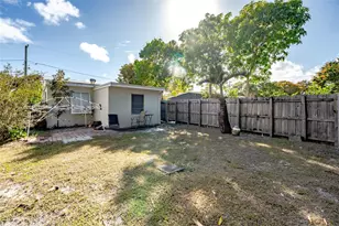 659 NE 32nd St, Oakland Park, FL 33334 - Photo 33