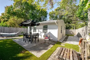 659 NE 32nd St, Oakland Park, FL 33334 - Photo 25