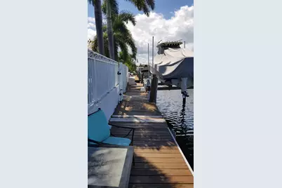 191 SE 9th Court, Pompano Beach, FL 33060 - Photo 3