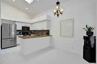 10108 NW 4th St, Plantation, FL 33324 - Photo 9