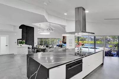 349 Jacaranda Drive, Plantation, FL 33324 - Photo 15