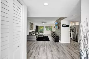 9280 NW 9th Ct, Plantation, FL 33324 - Photo 13