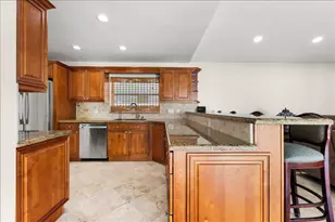 7207 NW 44th St, Coral Springs, FL 33065 - Photo 11