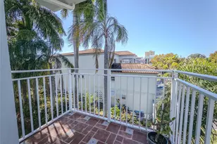 2430 NE 135th St, North Miami, FL 33181 - Photo 11