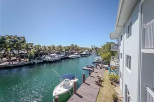 2430 NE 135th St, North Miami, FL 33181 - Photo 19