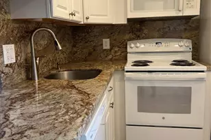 2615 NE 3rd Ct, Boynton Beach, FL 33435 - Photo 3