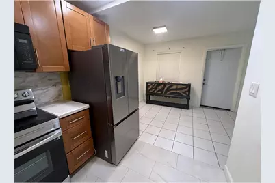 3071 NW 47th Terrace #319, Lauderdale Lakes, FL 33313 - Photo 5