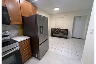 3071 NW 47th Terrace, Lauderdale Lakes, FL 33313 - Photo 5