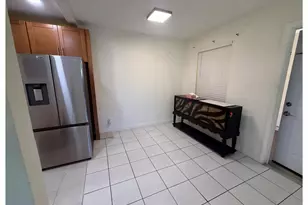 3071 NW 47th Terrace, Lauderdale Lakes, FL 33313 - Photo 5