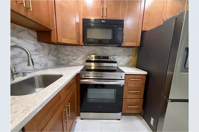 3071 NW 47th Terrace #319, Lauderdale Lakes, FL 33313 - Photo 3
