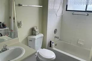 739 Holly St, North Lauderdale, FL 33068 - Photo 9