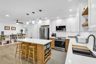 843 NW 98th Ave, Plantation, FL 33324 - Photo 1