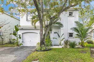 843 NW 98th Ave, Plantation, FL 33324 - Photo 1